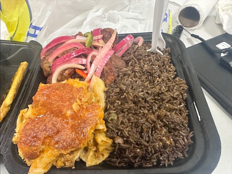 Coco's Kitchen food